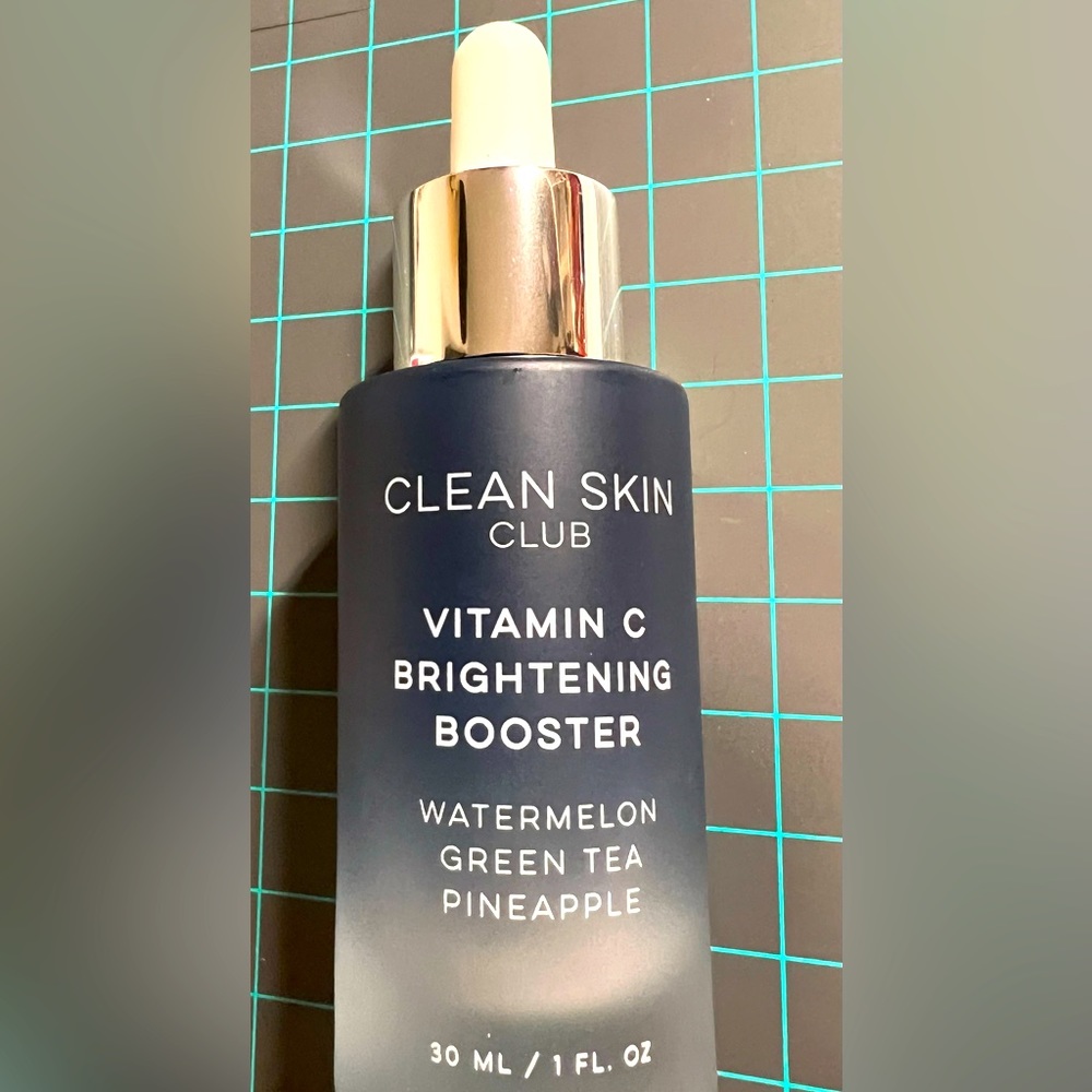NWT Clean Skin Club Vitamin C Brightening Booster